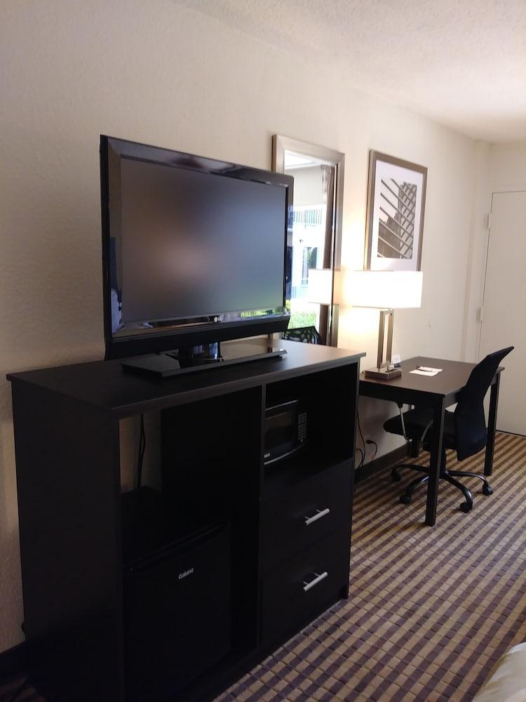 Quality Inn & Suites Laurel Eksteriør billede